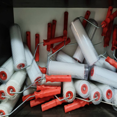 Spike Roller 10 Inches Plastic