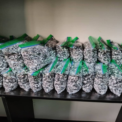 Epoxy Flakes 500g (Grey, White, Black)