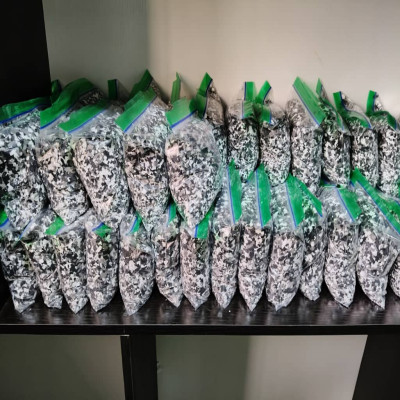 Epoxy Flakes 500g (Grey, White, Black)