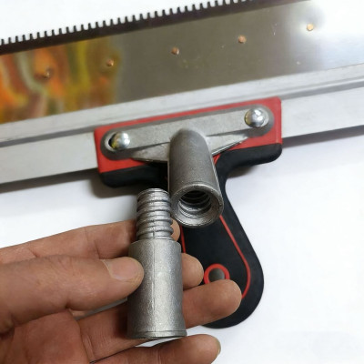 Pin Leveler Notched Squeegee 1-5mm